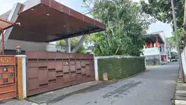 Dijual Rumah Megah Dengan Kolam Renang di Ampera Jakarta Selatan