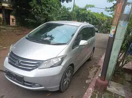 Honda Freed 2011 Bensin