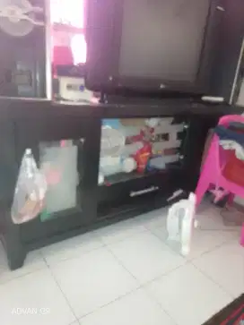 Di jual meja lemari TV gress
