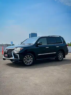LEXUS LX 570 AT 2012