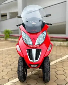 JUAL MURAH PIAGGIO MP3 250 RST AT 2011 MULUS