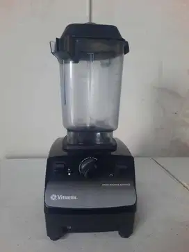 belnder vitamix second like new