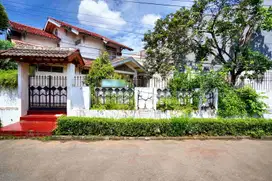Rumah Luas 4 KT Dekat Gerbang Tol Pondok Ranji Hadap Selatan J-17902