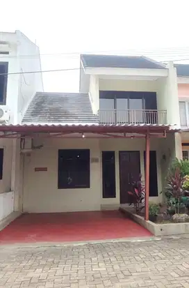 Rumah 3 KT Terawat 15 Menit ke Stasiun Serpong SHM Hadap Timur J-31030