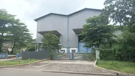 Pabrik dalam kawasan, ceiling 20 meter 2 pintu masuk di karawang timur