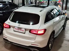 Mercedes-Benz GLC200 2019 Bensin
