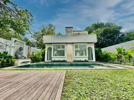 WELL-PLANNED JIMBARAN VILLA OFFERING LONG-TERM LEASE AND FAMILY LIVING