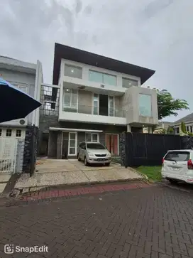 Dijual Turun Harga Murah Rumah Split Level Pakuwon City Surabaya Timur