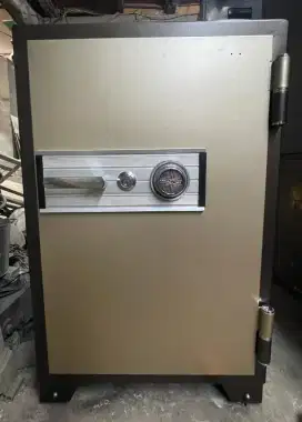 Brankas ichiban HS 802