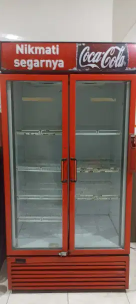Kulkas. Freezer. Chiller. Showcase. Coldstorage. Pendingin minuman