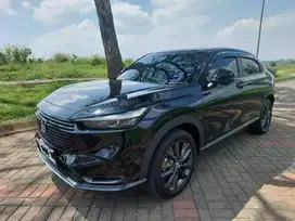 Like New- Honda HR-V 1.5 SE Bensin AT 2023 Hitam