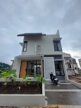 Flower Garden Batu, Investasi Sejuk di Kaki Gunung!