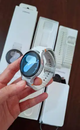 Samsung Galaxy Watch 7 44mm Silver Second Original Samsung Smartwatch