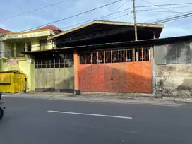 Ruang Usaha Strategis di Kawasan Bisnis Pasar Kliwon Surakarta