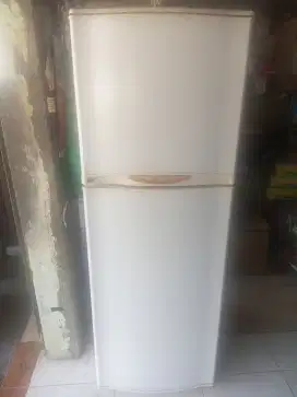 KULKAS SHARP 2 PINTU ORISINIL MESIN