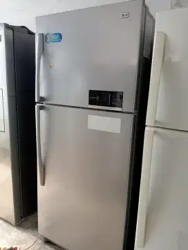 Di jual kulkas LG 2 pintu jumbo masih orisinil pabrik