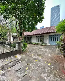 Dijual Rumah Eksklusif SCBD Senopati, 1.420m², 95M – Strategis!