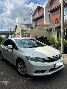 Honda Civic FB2 1.8 A/T 2012 – Putih, Siap Pakai!