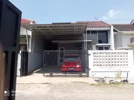 Jual rumah second kondisi bagus