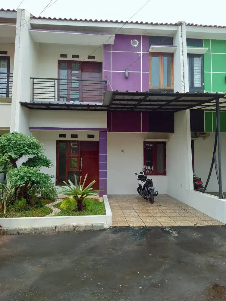 Disewakan rumah 2 lantai dalam cluster