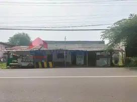 Tanah Pinggir Jalan Raya Provinsi Dekat Exit Tol Akses Wisata Bromo