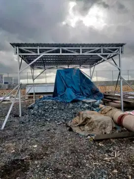 Parkiran dan garasi mobil menggunakan baja ringan atap galvalum