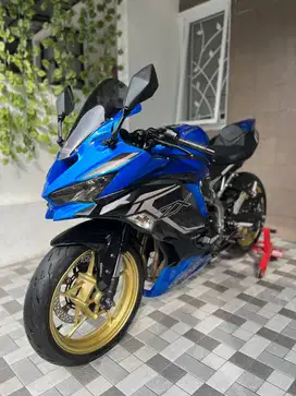 Kawasaki ZX25R ABS QS