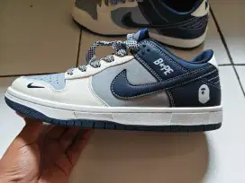 Sepatu SB dunk cream-blue