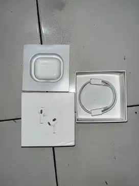Apple Airpods (3rd generation) magsafe charging case