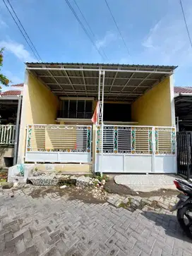 DIJUAL RUMAH GREEN LAKE WONOREJO RUNGKUT SURABAYA RON.A2127