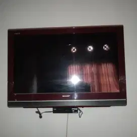 Di jual TV SHARP 32 inc beserta settopbox