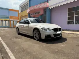 BMW F30 320i Sport LCI 2016 Alpine White