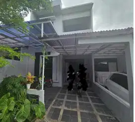 Rumah LELANG MURAH BANGET 2 lantai bagus di Komplek Lembah Hijau