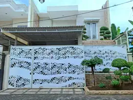 Dijual Rumah Manyar Indah 2 Lantai Full Furnish Bagus Terawat Siap Hun