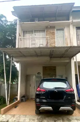 Rumah Hadap Selatan 13 Mnt ke Gerbang Tol BSD Timur 1 Siap KPR J-34821