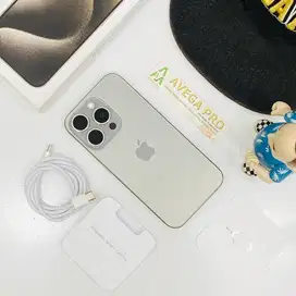 Second 15 pro 1tb natural titanium