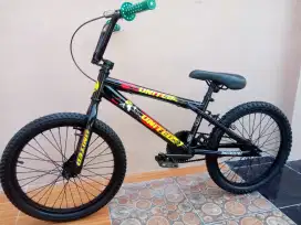 Sepeda BMX Uk 20. Noken mulus KOKOH siap pakai, lokasi kemiling, nego