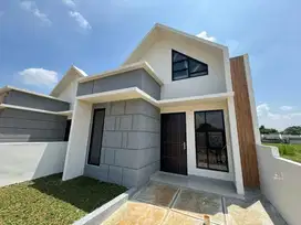 RUMAH 1 LANTAI BINUS ANPA DP LOKASI PINGGIR JALAN RAYA DI TAJUR HALANG