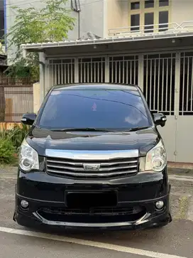 Toyota nav1 v 2013