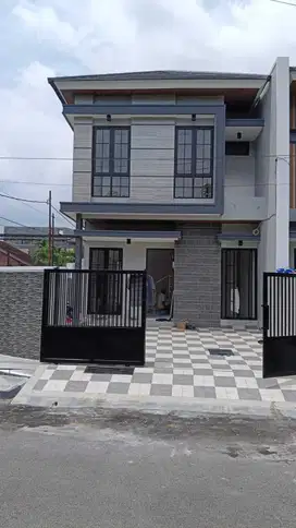 Rumah 2 Lantai Baru SHM Hook di Baruk Utara Siap Huni