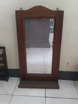 Kaca lawas antik kayu jati