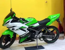 Kawasaki Ninja Asli Biru