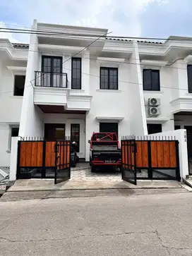 Rumah 2 Lantai Non Cluster Mewah Di Jatimakmur Pondok Gede Bekasi AR73