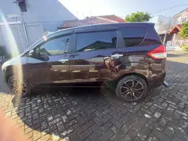 Ertiga GL Sporty 2012 Merah Maroon