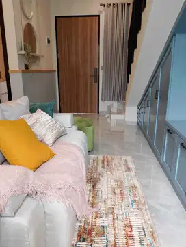 Di Jual Rumah Cantik Seperti Saya di Alam Sutra Tangerang