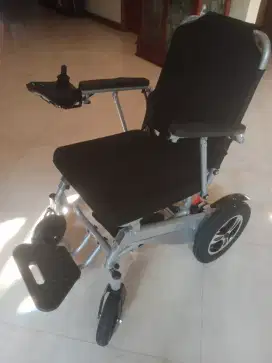 Kursi Roda Elektrik
