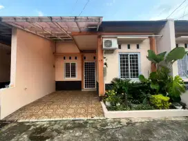 Disewakan Rumah 2 KT, 1 KM, AC, Kitchen Set Installed