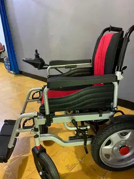KURSI RODA ELEKTRIK
