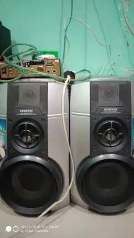 Speaker samsung dan speaker aktif