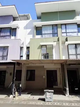 DIJUAL CEPAT DAN SANGAT MURAH RUMAH 3 LANTAI